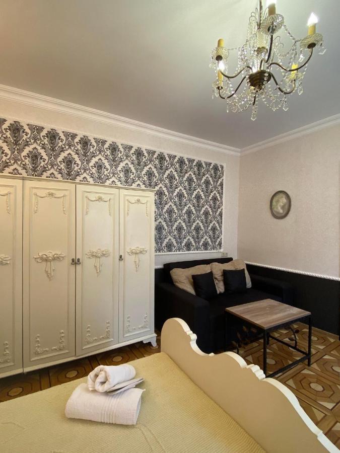 House 8 In The Old Tbilisi Apartment Exterior photo
